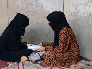 Afghanistan Burka Porn - Afghanistan und Bildung: Â»Es ist unwÃ¼rdig, dass diese MÃ¤dchen weinen  mÃ¼ssen, damit die Welt hinsiehtÂ« - DER SPIEGEL