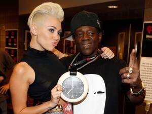 Gwen Stefani Fucking Porn - Flavor Flav Mistakes Miley Cyrus For Gwen Stefani â€“ Your Next Home For  Culture