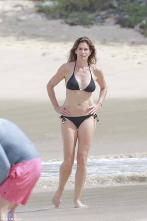 Cindy Crawford Bikini Porn - Cindy Crawford Shows Off Her Bikini Body While Vacationing With Husband  Rande Gerber
