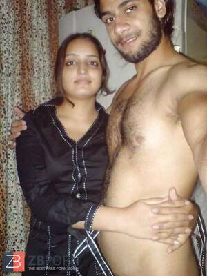 Lahore - Pakistani Lahore Chick Saima With Her BEAU - ZB Porn