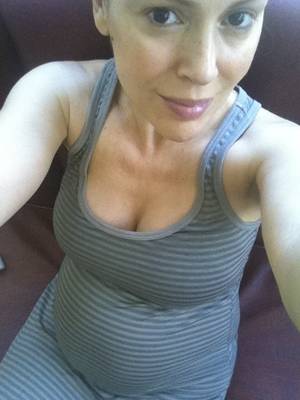 alyssa milano pregnant nude - Alyssa Milano Pregnant and sexy