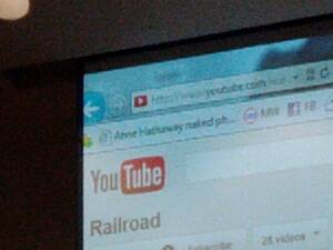 black pussy close up anne hathaway - Spotted this while my teacher showed a video during lecture : r/funny