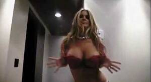 Carmen Electra Lesbian - Carmen Electra's Searches Surge on PornHub After Her Appearance on 'The  Last Dance' Michael Jordan Doc