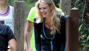 kate upton upskirt down blouse - Candids of a legging clad Kate Upton meeting a couple of dogs while hiking  at Runyon Canyon in LA! Love the way her crotch looks and it looks like we  got ...