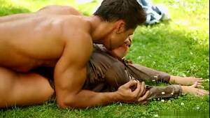 blonde outdoor fuck - BLONDE ON OUTDOOR FUCK - XVIDEOS.COM