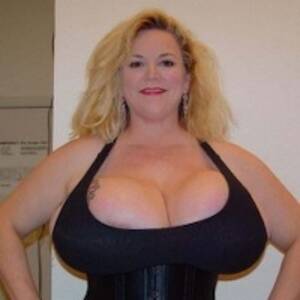 Chessie Moore Porn Star - Chessie Moore Porn Videos | Pornhub.com