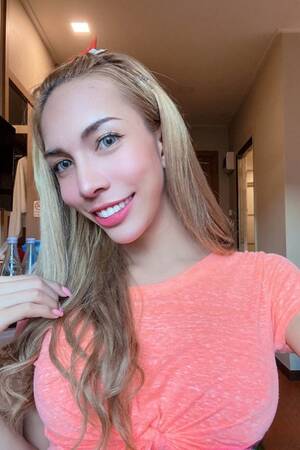 gorgeous shemales face - Tranny Face Porn Pics & Naked Photos - PornPics.com