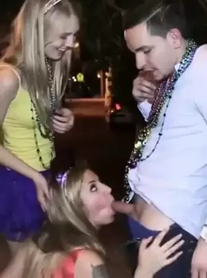 Mardi Gras Blowjob Porn - Mardi Gras Blowjob | Sex Pictures Pass