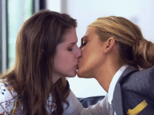 Blake Lively Fucking Porn - Anna Kendrick and Blake Lively : r/ladyladyboners