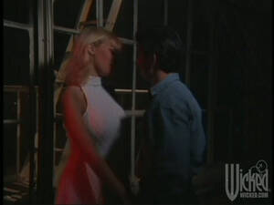 Jenna Jameson Gives Blowjob - Mega Pornstar Jenna Jameson Gives a Blowjob | Any Porn