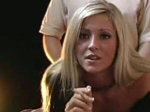 Carmen Electra Smoking Cigarettes Porn - Carmen Kinsley Smoking : XXXBunker.com Porn Tube