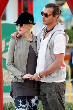 Gwen Steffani Porn Ass - GWEN STEFANI AND GAVIN ROSSDALE DEFY THE ODDS â€“ Janet Charlton's Hollywood,  Celebrity Gossip and Rumors