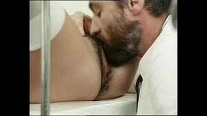 Ginekolog - Cathy Stewart - Ginekolog Assistant - XVIDEOS.COM