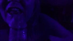 black light cum shots - Cumshot in the blacklight - XVIDEOS.COM