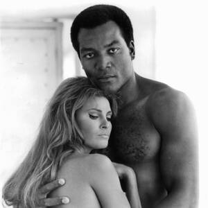 black nudist freedom - When Jim Brown and Raquel Welch Crossed Paths - The New York Times