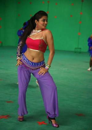 indian actress pissing - 