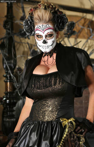 Catrina Day Of The Dead Porn - Day of the Dead-style sex session with the hottest-looking Calavera Catrina  - IamXXX.com