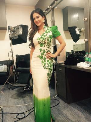 Formal Asian Dress Porn - Fantastic Images of Ex Porn Star actress Sunny Leone - HD Photos
