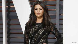 Lesbian Disney Porn Selena Gomez - Selena Gomez to Play Trailblazing Lesbian Mountaineer in New Biopic