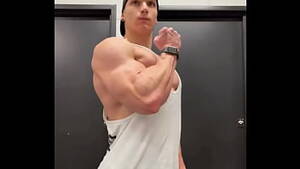 Flexing Porn - Free Muscle Flexing Porn Videos (626) - Tubesafari.com