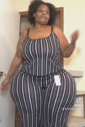 black mama bbw pear - JAW DROPPING ATTRACTIVE IRREGULAR SIZED BBW PEAR HIPS - ThisVid.com