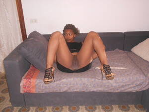 amateur ebony pussy spread - Ebony amateur poses and spreading pussy for people of web to see