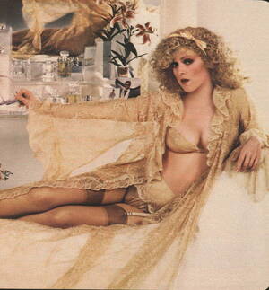 Bernadette Peters Porn - Erica Elaniak Nude Pics | bernadette-peters-mos