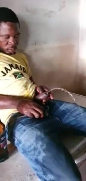 Drunk Black Guy Porn - DRUNK BLACK MEN PISSING - ThisVid.com