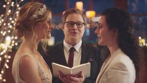 Boy Meets World Lesbian Porn - Boy Meets World' star Maitland Ward wants to give Hallmark, Peloton  commercials the porn parody treatment