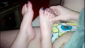 Amateur Wife Foot - Amateur wife footjob with cumshot - XNXX.COM