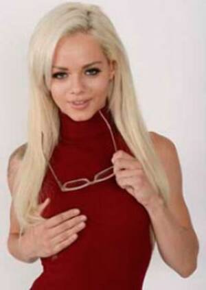 2016 New Comer Porn Starlet - 2016 AVN Hottest Newcomer: The TRPWL Picks - TRPWL