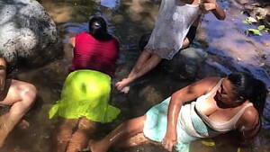 El Salvador Girls Naked Porn - EN EL SALVADOR SIN SENOS NO HAY PARAISO--UaWyefOflo - XVIDEOS.COM