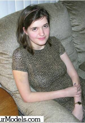 Average Slut Porn - Average amateur slut Penny gets a pussy creampie - Nerd Nudes