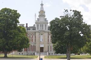 Geneseo Porn - Former Geneseo teacher pleads guilty to child pornography