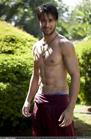 Cesar Brazilian Movie - Cesar Curti: Japanese-Brazilian mix....holy hell!