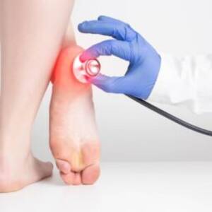 foot heel bruise - Bruised heel bone can be painful! Causes, Symptoms & Treatments