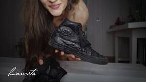 Converse Leather Porn - Squirting On Dirty Converse Sneakers von Lanreta | FapHouse