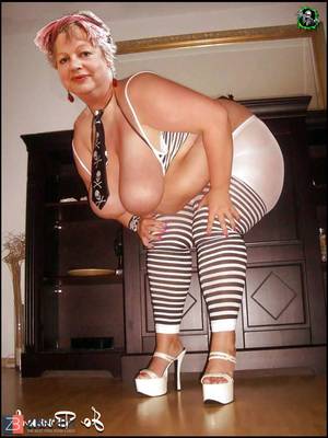 british plumper - British PLUMPER Celebs. Caution sate lol