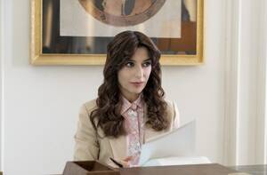 Cia Lesbian Porn - White Lotus': Sabrina Impacciatore on Valentina's Lesbian Sex Scene