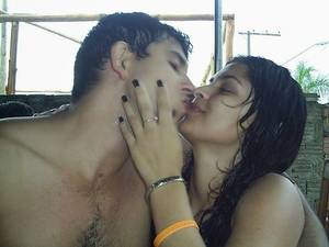 desi indian kissing and fucking - Desi Couple Hot Kissing Photo | Indiandesi.In