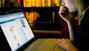 Facebook Girl Porn - 14-Year-Old Girl Sues Facebook For Failing To Remove Revenge Porn