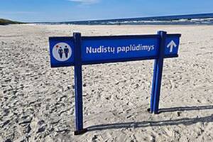 hidden camera nude beach - Flasher, 46, shot dead 'by nudist, 76, with rifle' after pleasuring himself  in front of naked woman on naturist beach | The US Sun