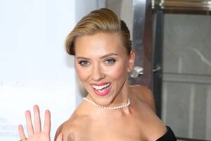 Ebony Porn Scarlett Johansson - Scarlett Johansson Admits to 'RHONJ' Inspiration for 'Don Jon' Wardrobe