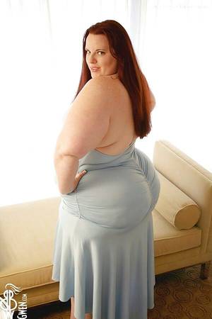 bbw beauties nude - BBW Gwen - Her dress is just made to mess you up