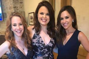 Kaley Cuoco Real Fucking - Kaley Cuoco And Her Friends Are Bringing Back The Girl Squad, There I Said  It!