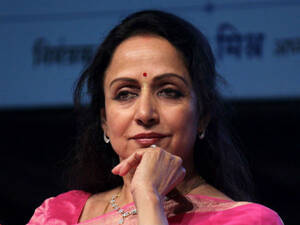 Hema Malini Porn - While Mathura burned, local MP Hema Malini was busy tweeting about her new  film - Oneindia News