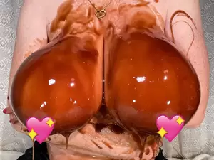 Chocolate Tits Porn - Chocolate boobs nude porn picture | Nudeporn.org