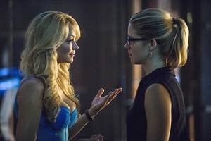 Arrow Series Girls Porn - f6039-arrow-the-secret-origin-of-felicity-smoak-