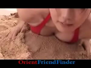 Asian Red Bikini Beach Porn - Hot asian babe in red bikini - XVIDEOS.COM