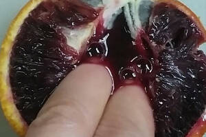 Fruits - This artist gets really freaky with fruit (Video) | New York Post